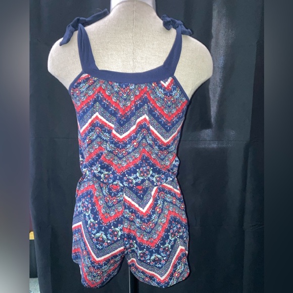 Women’s Heart & Arrow Summer Romper Size S (7/8) Chevron Pattern Flowered - Picture 4 of 9